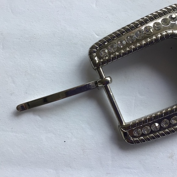 CRYSTAL SILVER WESTERN BELT BUCKLE - Picture 4 of 4